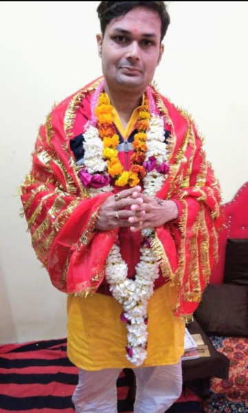Astrologer Mohit Shastri Ji